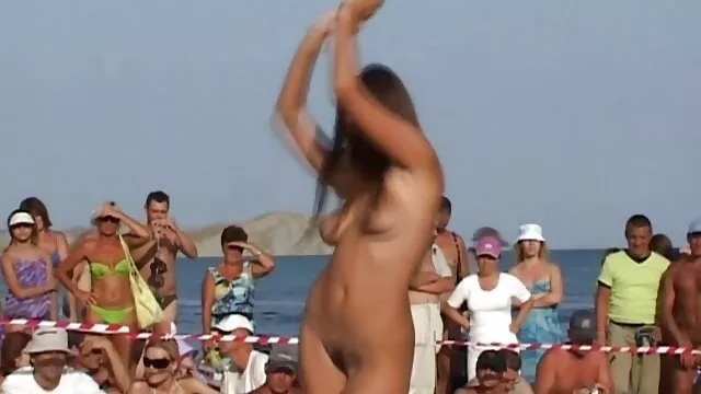 Una giovane cagna dito sua siti hard italiani gratis sorella sul letto