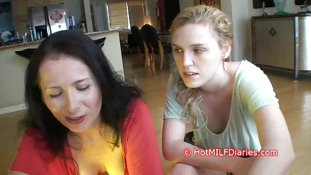 Una bella, capelli rossi film hard amatoriali italiani gratis invece di pizza party su un cazzo e lei con un ragazzo