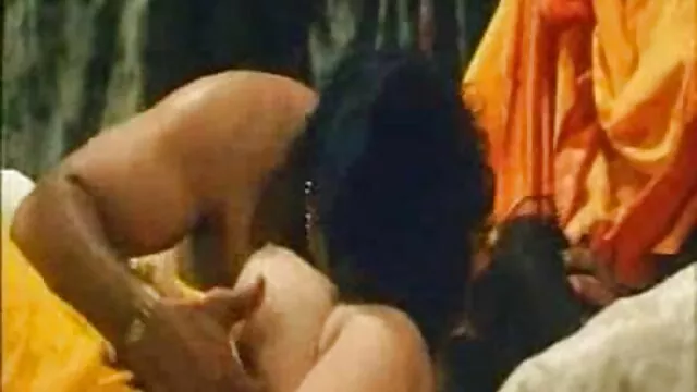 Ragazza succhia il cazzo youtube film porno italiani gratis e viene lasciato in bocca