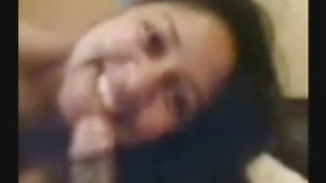 Bambino che indossa biancheria video porno italiani gratis da scaricare intima bianca sesso sul letto