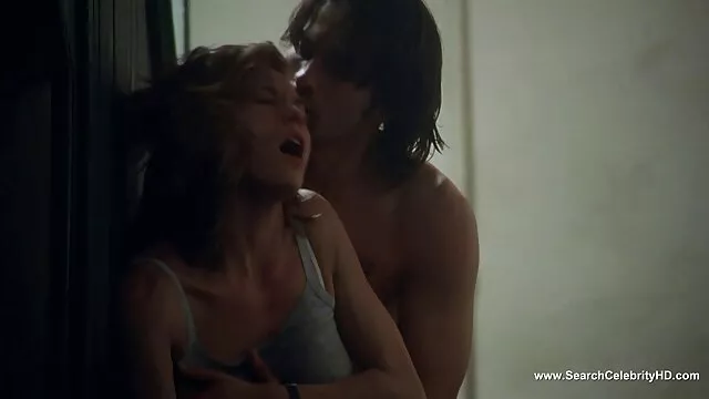 Due cornea ragazze video porno mature italiani gratis tedesche in lattice, accarezzando le loro fighe