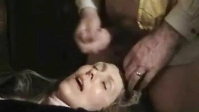 Kylie young, spinto le mutandine e accarezzando film sex gratis italiani il suo L.