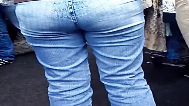 Una ragazza con i capelli castani, uno che ama il sesso virtuale, lei mostrerà il suo corpo in webcam stimolare un partner dall'altra parte dello schermo. Metti le mani tra le xxx porno italiano gratis gambe, la ragazza gemette si aspettano il divertimento virtuale