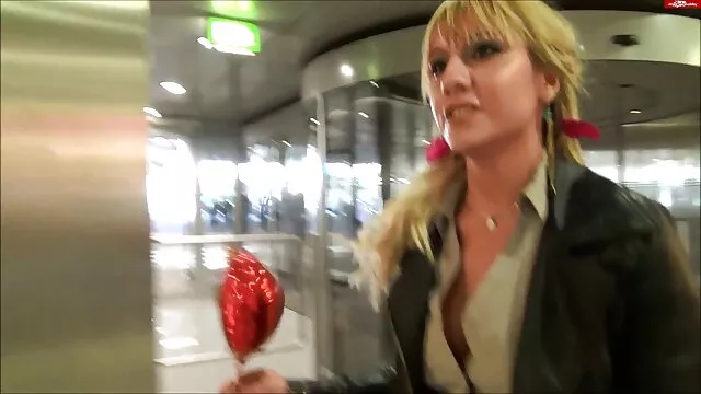 Sexy abbronzato Sposare video casalinghi italiani gratis la Regina si masturba L. e cums sulle dita