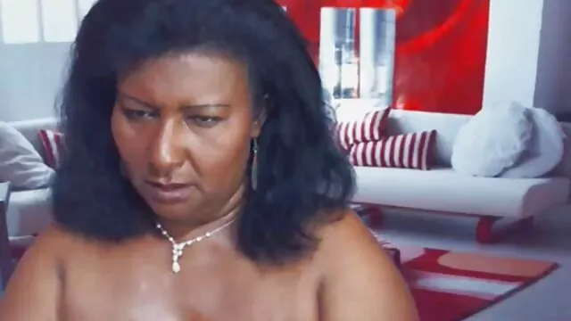 Un grasso e video porno gratis di italiane craving cagna con grande latte sorella con un calvo un