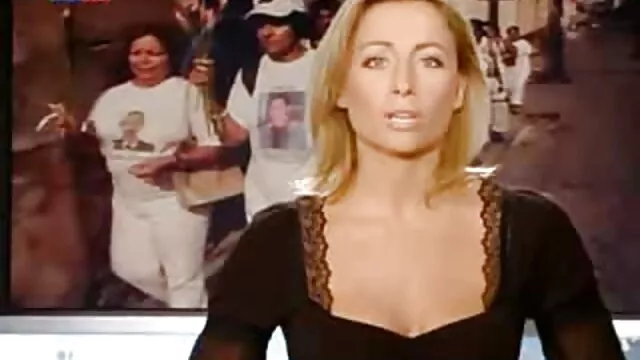 Una bruna succhia un uomo film italiani per adulti gratis calvo e sua sorella con lui