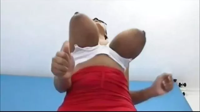 Bruna Nikki Nirvana gioca con L. sulla macchina video donne mature italiane gratis fotografica