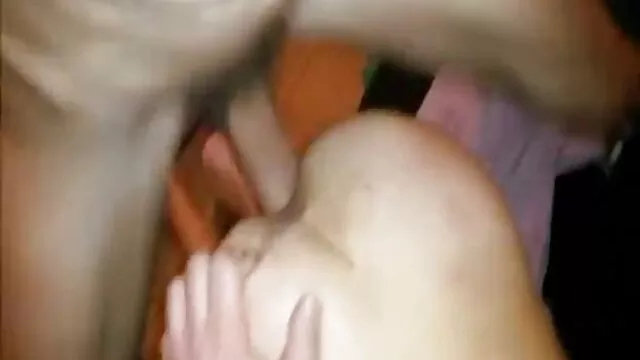 Un giovane procace video erotici italiani gratis studente con una persona e pagato per il sesso