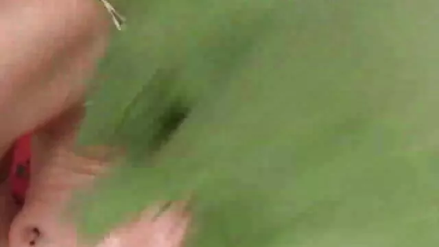 Bruna ragazza, è stato girato su una telecamera nascosta quando lei è succhiare porno italiano gratis xxx e masturbandosi